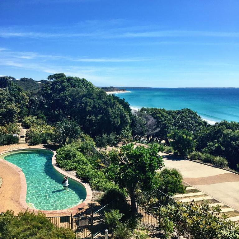 بوينت لوكاوت Stradbroke Island Beach Hotel الغرفة الصورة